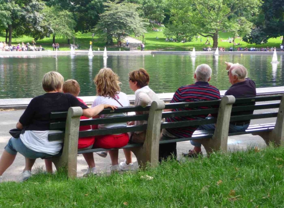 Visiting green spaces 3-4 times weekly may lower your need for meds, according to new study