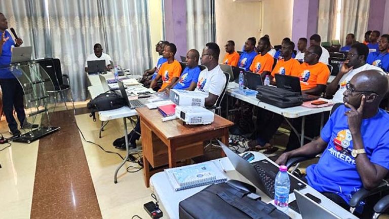 66-Area-It-Coordinators-Receive-Training-web-2000x1125