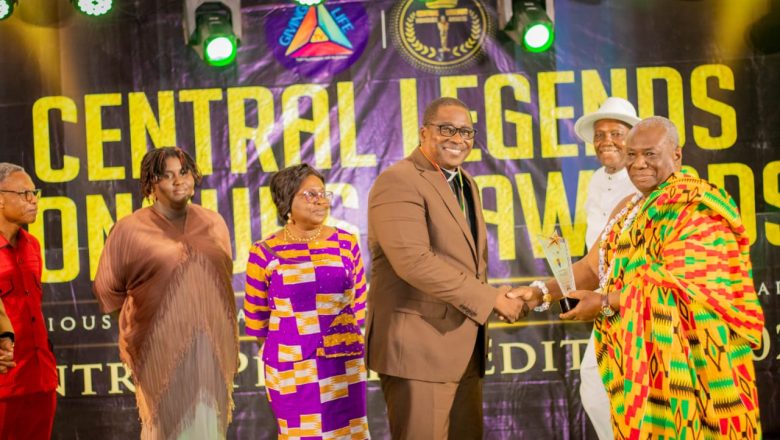 Apostle Tackie Receives Lifetime Kingdom-Based Award