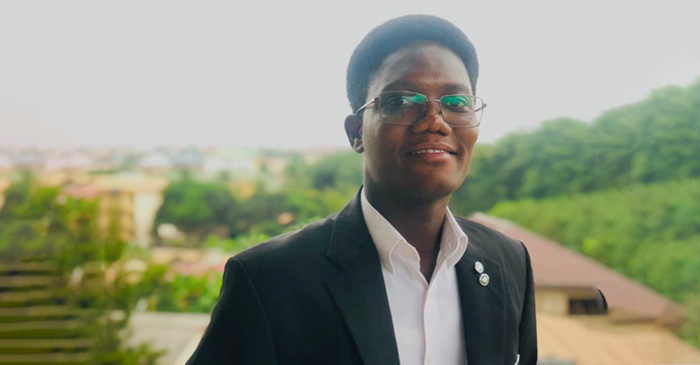 Living The Zoe Life web