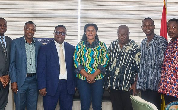 Tema Area Head Pays Courtesy Call On Tema Mayor web