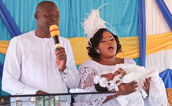 God Ends 20-Year Wait As Elder, Wife Welcome First Child web.jpg