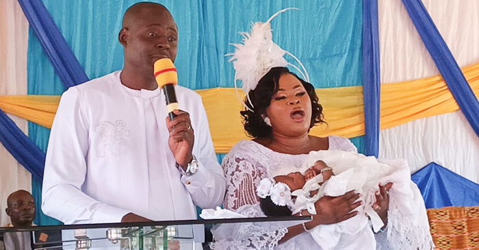 God Ends 20-Year Wait As Elder, Wife Welcome First Child web.jpg